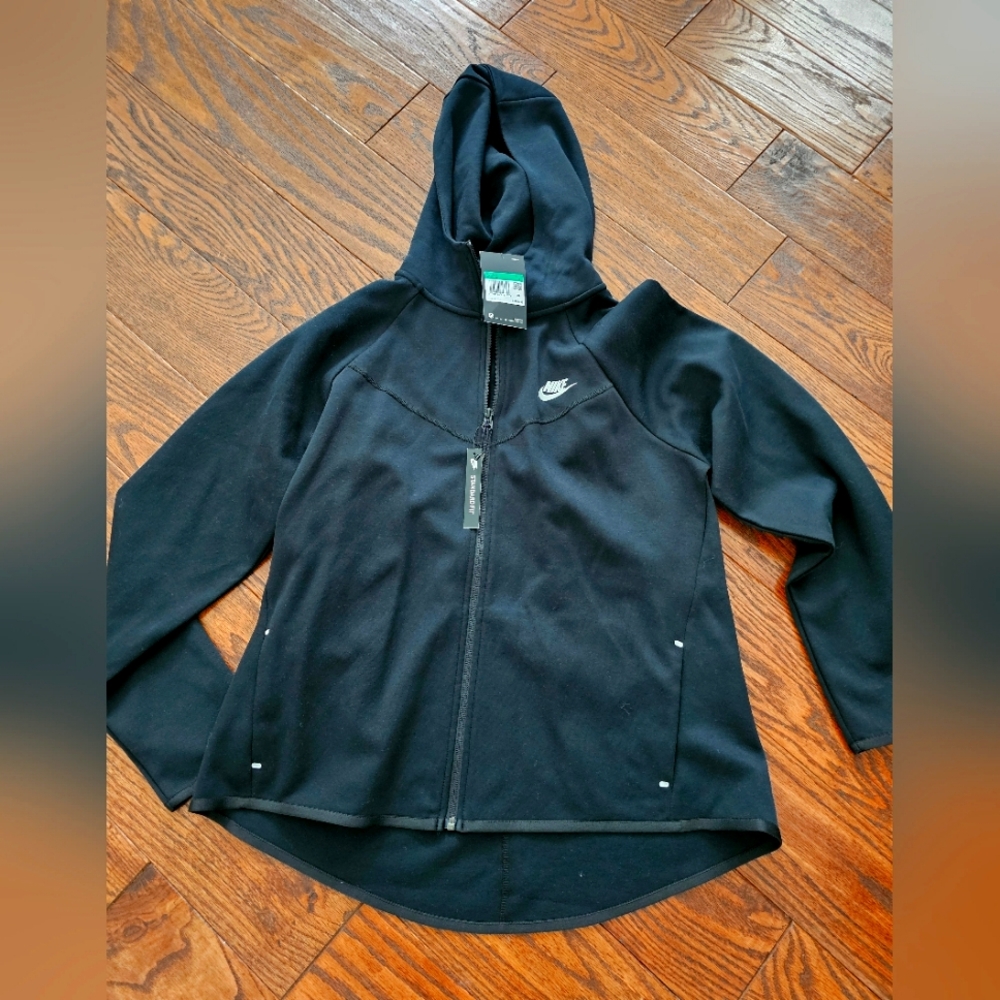 Women Nike Tech Jacket